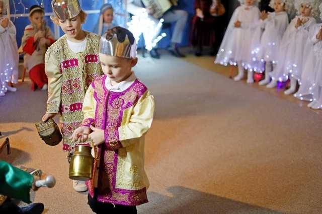 [FOTO] Wigilia przedszkolaków z Bajkowej Krainy w Żarowie