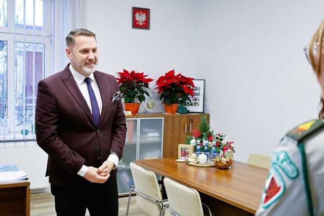 [FOTO] Betlejemskie Światło Pokoju zawitało do Żarowa