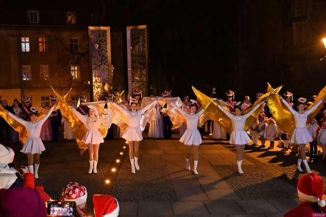 [WIDEO/FOTO] Występy artystyczne i ciepły poczęstunek podczas Wigilii Organizacji Pozarządowych w Świdnicy