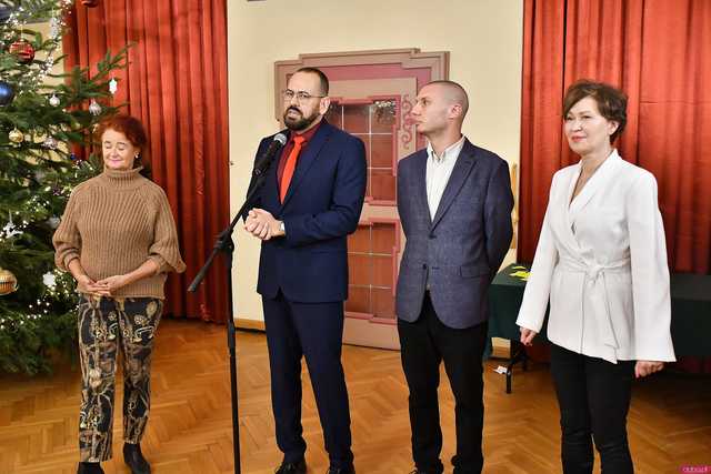 [FOTO/WYNIKI] Wybrali najładniejsze szopki bożonarodzeniowe wykonane przez świdniczan. Zobaczcie dzieła mieszkańców!