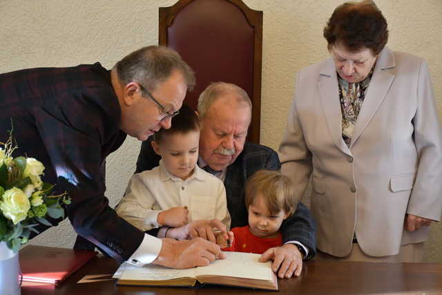 [FOTO] Podwójne Złote Gody! Ci mili państwo świętowali jubileusz 50-lecia pożycia małżeńskiego