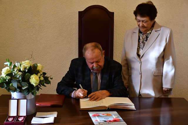 [FOTO] Podwójne Złote Gody! Ci mili państwo świętowali jubileusz 50-lecia pożycia małżeńskiego