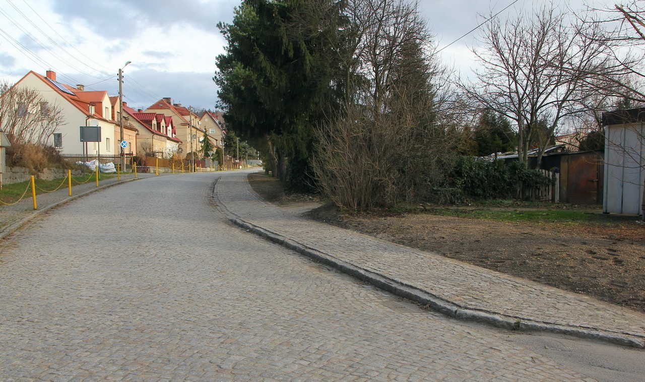 Nowe chodniki w Gniewkowie, Dzierzkowie i Borowie