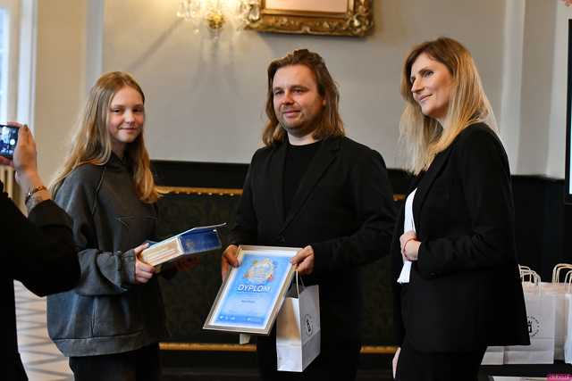 [FOTO] Zrozumieć kościoły. W Zamku Książ podsumowali projekt i przedstawili nową grę planszową
