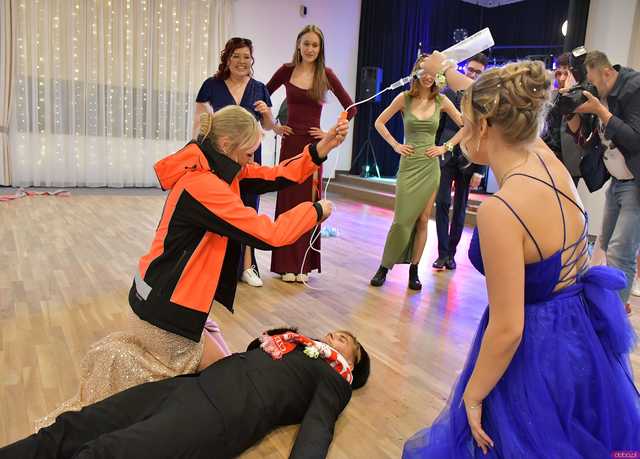 [FOTO] Ależ to był bal! Studniówka Liceum Ogólnokształcącego w Świebodzicach