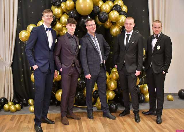 [FOTO] Ależ to był bal! Studniówka Liceum Ogólnokształcącego w Świebodzicach