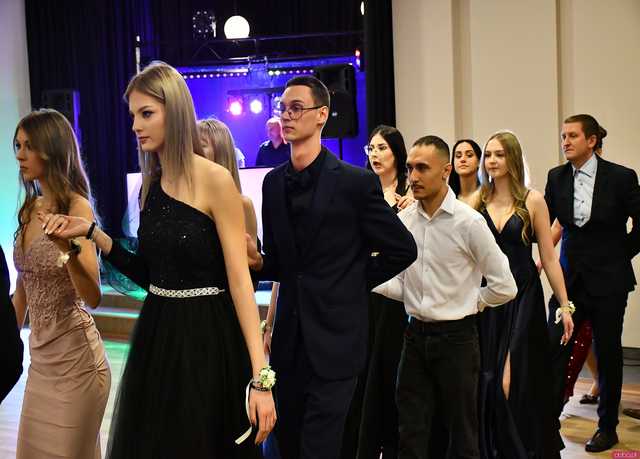 [FOTO] Ależ to był bal! Studniówka Liceum Ogólnokształcącego w Świebodzicach
