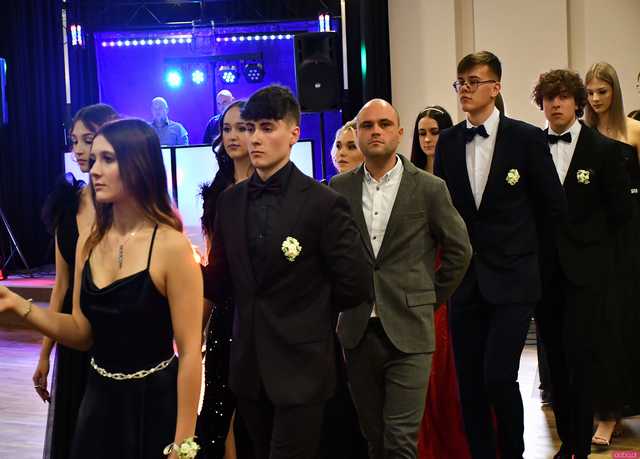 [FOTO] Ależ to był bal! Studniówka Liceum Ogólnokształcącego w Świebodzicach