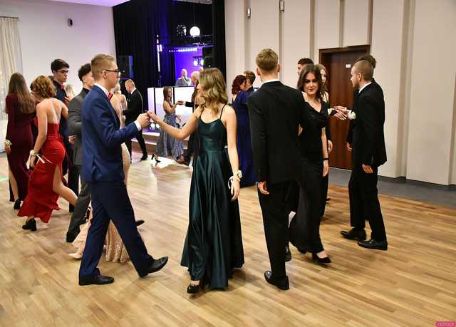 [FOTO] Ależ to był bal! Studniówka Liceum Ogólnokształcącego w Świebodzicach