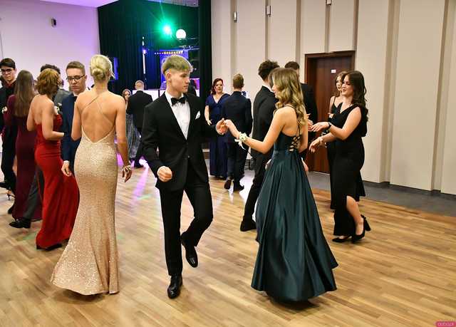 [FOTO] Ależ to był bal! Studniówka Liceum Ogólnokształcącego w Świebodzicach