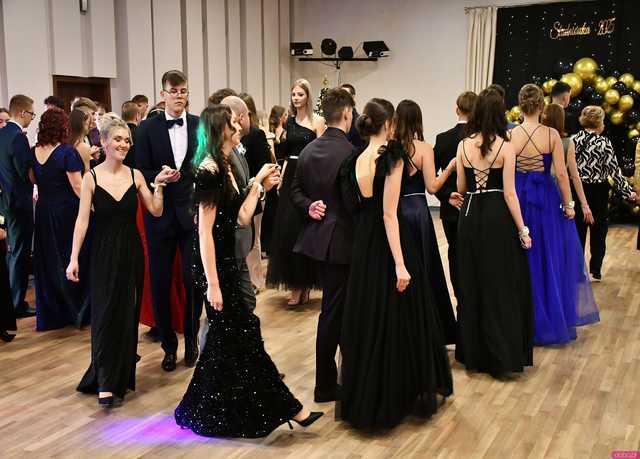 [FOTO] Ależ to był bal! Studniówka Liceum Ogólnokształcącego w Świebodzicach