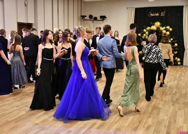 [FOTO] Ależ to był bal! Studniówka Liceum Ogólnokształcącego w Świebodzicach