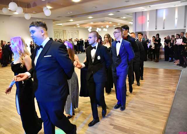[FOTO] Ależ to był bal! Studniówka Liceum Ogólnokształcącego w Świebodzicach