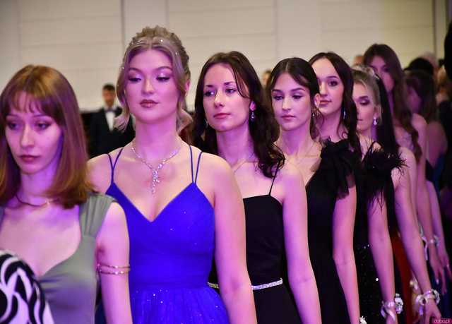[FOTO] Ależ to był bal! Studniówka Liceum Ogólnokształcącego w Świebodzicach