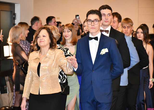 [FOTO] Ależ to był bal! Studniówka Liceum Ogólnokształcącego w Świebodzicach