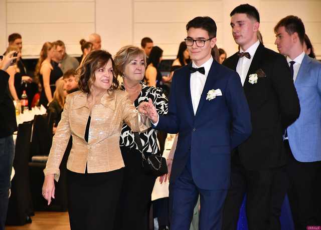 [FOTO] Ależ to był bal! Studniówka Liceum Ogólnokształcącego w Świebodzicach