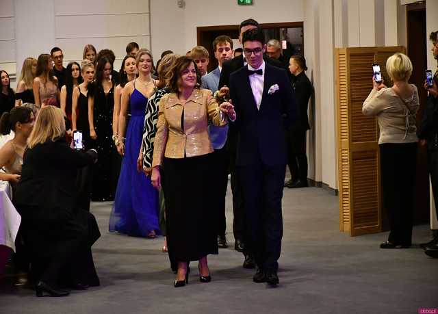[FOTO] Ależ to był bal! Studniówka Liceum Ogólnokształcącego w Świebodzicach