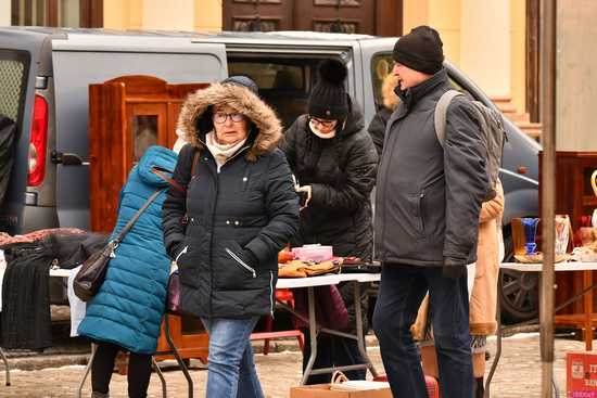 [WIDEO/FOTO] Styczniowa Giełda Staroci przyciągnęła kolekcjonorów i entuzjastów unikalnych przedmiotów