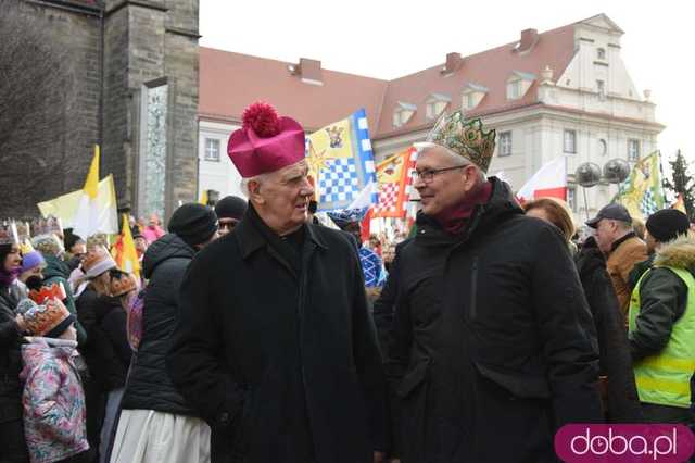 [FOTO] Tłumy uczestniczyły w świdnickim Orszaku Trzech Króli