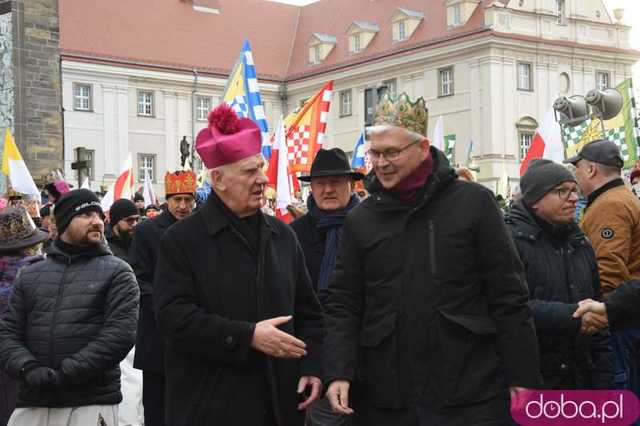 [FOTO] Tłumy uczestniczyły w świdnickim Orszaku Trzech Króli