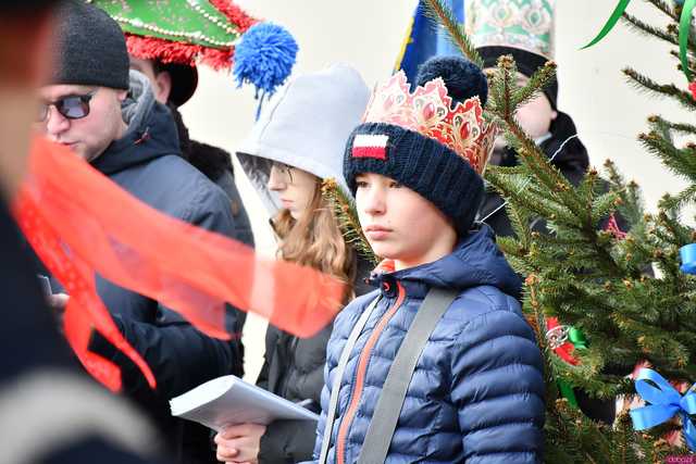 [WIDEO/FOTO] Jasełka, nagrody i uroczysty orszak. Trzej Królowie zawitali do Mokrzeszowa