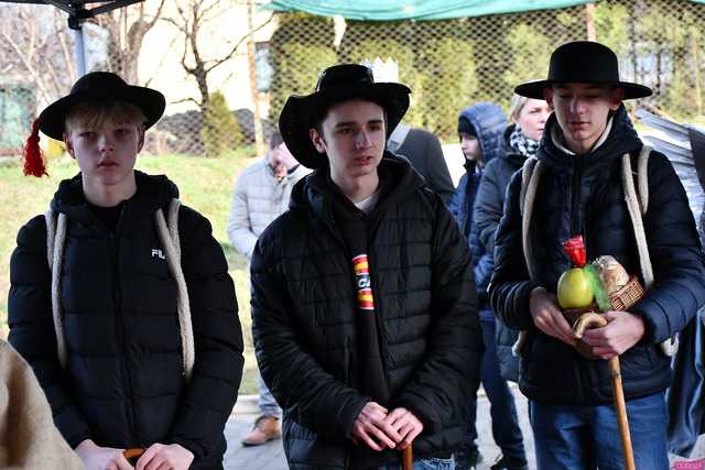 [WIDEO/FOTO] Jasełka, nagrody i uroczysty orszak. Trzej Królowie zawitali do Mokrzeszowa