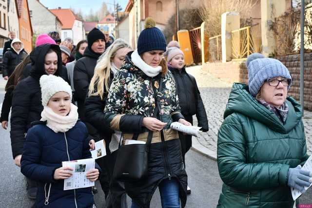 [WIDEO/FOTO] Orszak Trzech Króli przeszedł ulicami Dobromierza