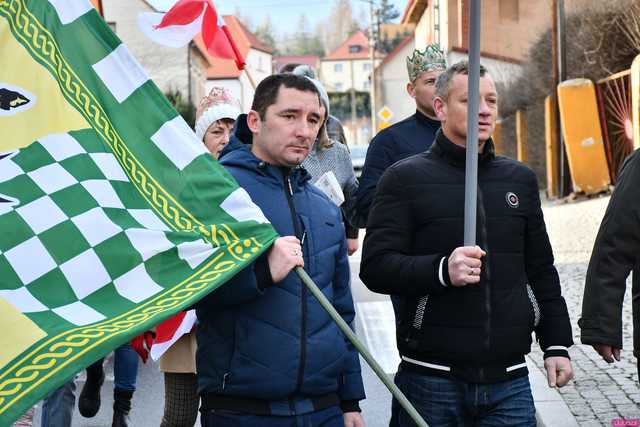 [WIDEO/FOTO] Orszak Trzech Króli przeszedł ulicami Dobromierza