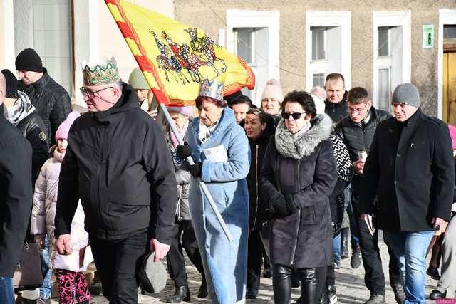 [WIDEO/FOTO] Orszak Trzech Króli przeszedł ulicami Dobromierza