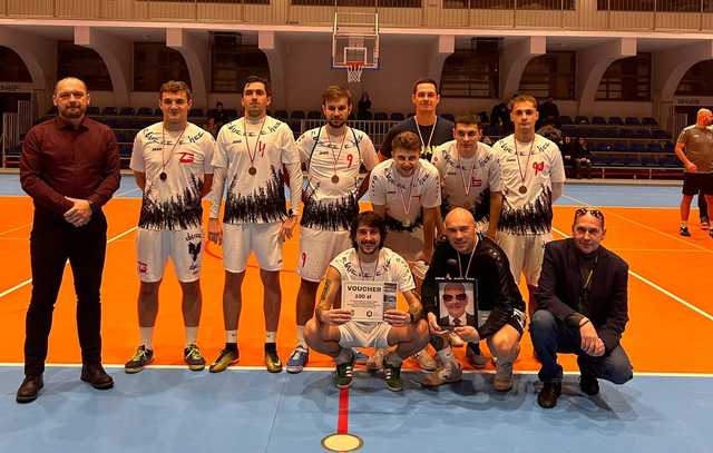 [FOTO] Licytacje, kiermasz, turniej piłkarski. W Jaworzynie Śląskiej zebrali dla chorej Oliwki sporą sumę pieniędzy 
