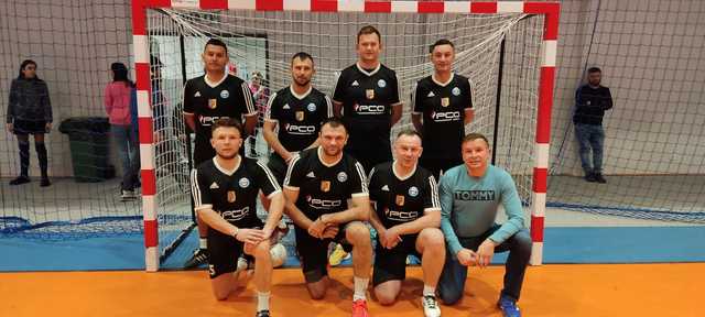 [FOTO] Licytacje, kiermasz, turniej piłkarski. W Jaworzynie Śląskiej zebrali dla chorej Oliwki sporą sumę pieniędzy 