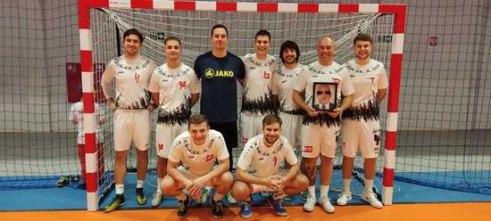 [FOTO] Licytacje, kiermasz, turniej piłkarski. W Jaworzynie Śląskiej zebrali dla chorej Oliwki sporą sumę pieniędzy 