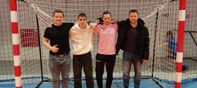 [FOTO] Licytacje, kiermasz, turniej piłkarski. W Jaworzynie Śląskiej zebrali dla chorej Oliwki sporą sumę pieniędzy 
