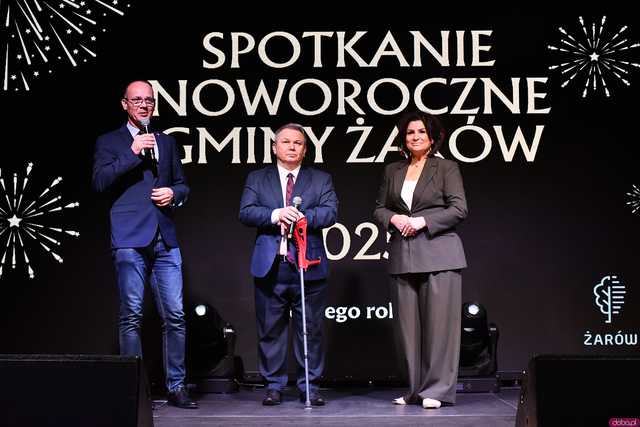 [WIDEO/FOTO] Pełna sala, podniosła atmosfera i występ gwiazdy podczas Spotkania Noworocznego w Żarowie