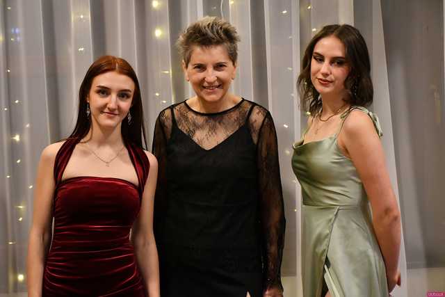 [FOTO] Ten wieczór zapamiętają na zawsze! Maturzyści z Hotelarki bawili się na balu studniówkowym