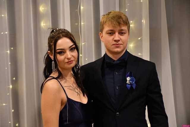 [FOTO] Ten wieczór zapamiętają na zawsze! Maturzyści z Hotelarki bawili się na balu studniówkowym