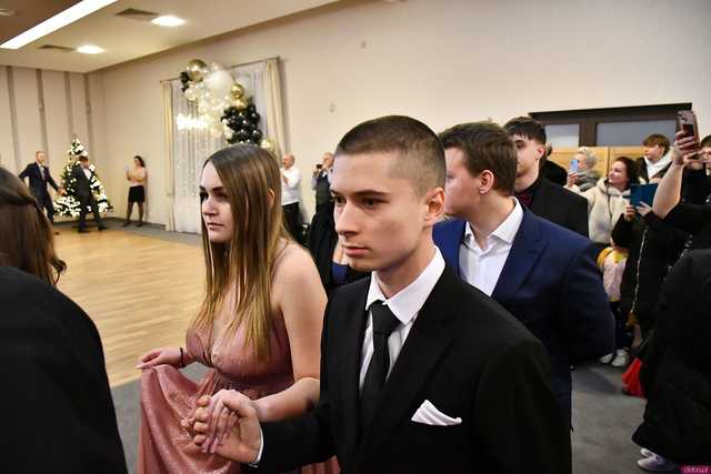 [FOTO] Ten wieczór zapamiętają na zawsze! Maturzyści z Hotelarki bawili się na balu studniówkowym