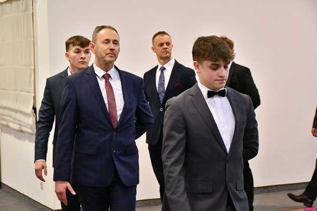 [FOTO] Ten wieczór zapamiętają na zawsze! Maturzyści z Hotelarki bawili się na balu studniówkowym