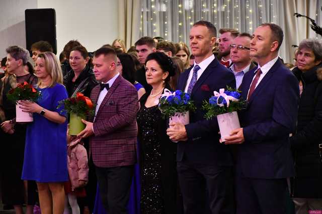[FOTO] Ten wieczór zapamiętają na zawsze! Maturzyści z Hotelarki bawili się na balu studniówkowym