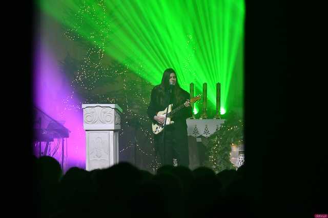 [WIDEO/FOTO] Izabela Trojanowska wystąpiła w Dobromierzu. Za nami XII Koncert Kolęd 