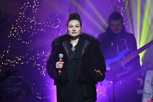 [WIDEO/FOTO] Izabela Trojanowska wystąpiła w Dobromierzu. Za nami XII Koncert Kolęd 