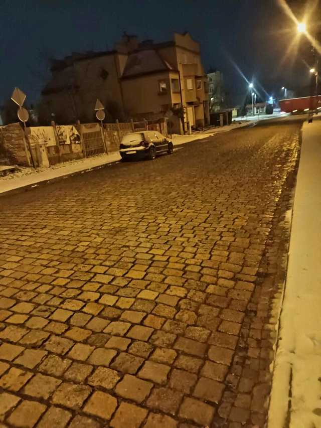 [FOTO] ZUK w Strzegomiu prowadzi Akcję Zima