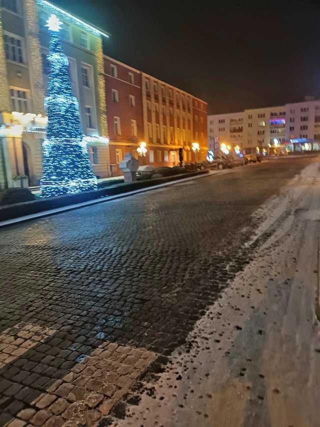 [FOTO] ZUK w Strzegomiu prowadzi Akcję Zima