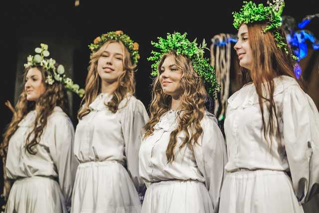 [FOTO] Pradawne zwyczaje słowiańskie tematem przewodnim Widowiska Muzycznego zespołu Berkanan