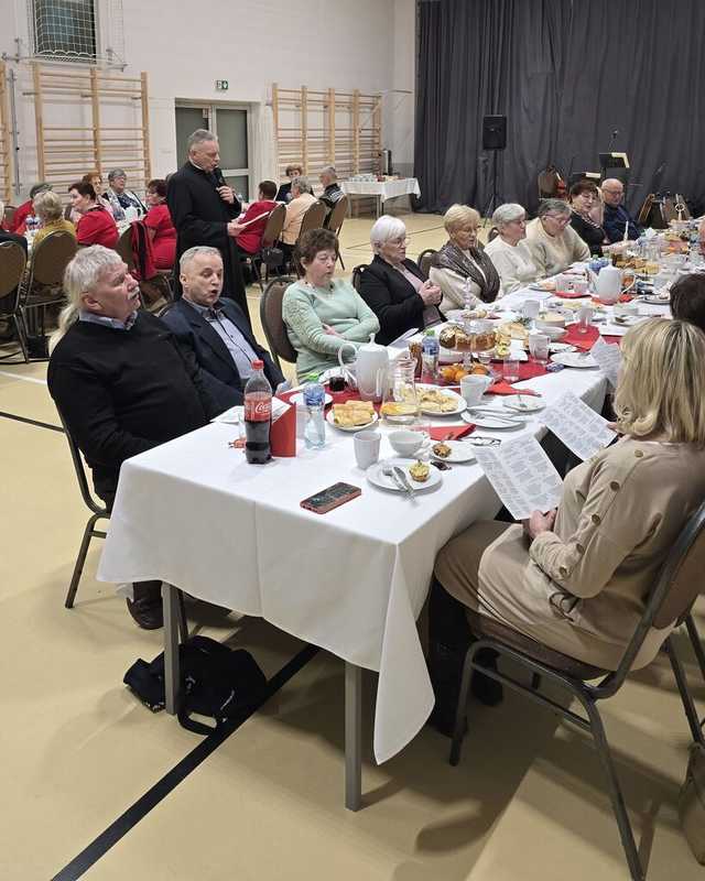 [FOTO] Mieszkańcy Jaroszowa integrowali się na Noworocznym Spotkaniu Opłatkowym