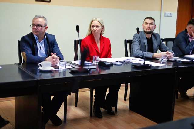 Rada Miejska przeciw wygaśnięciu mandatu radnej Zuzanny Szill 