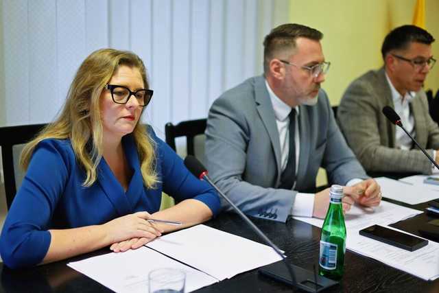 Rada Miejska przeciw wygaśnięciu mandatu radnej Zuzanny Szill 