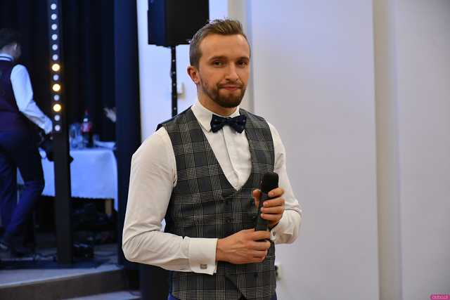[WIDEO/FOTO] Ten wieczór zapamiętają do końca życia! Studniówka Zespołu Szkół Ekonomicznych w Świdnicy