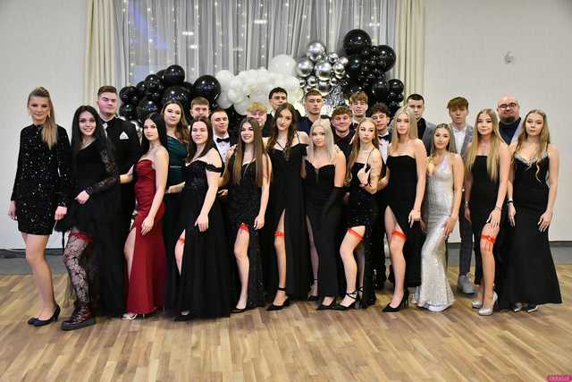 [WIDEO/FOTO] Ten wieczór zapamiętają do końca życia! Studniówka Zespołu Szkół Ekonomicznych w Świdnicy