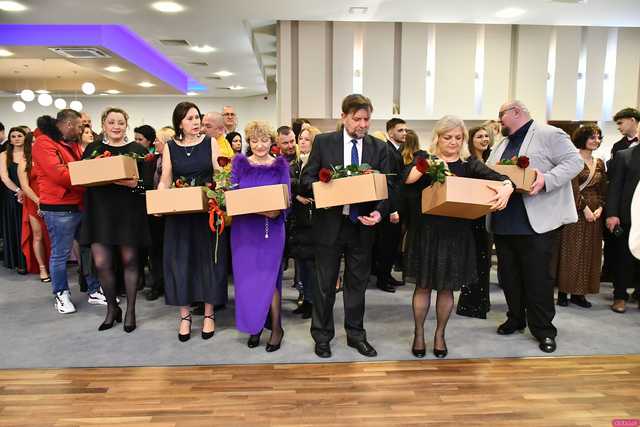[WIDEO/FOTO] Ten wieczór zapamiętają do końca życia! Studniówka Zespołu Szkół Ekonomicznych w Świdnicy